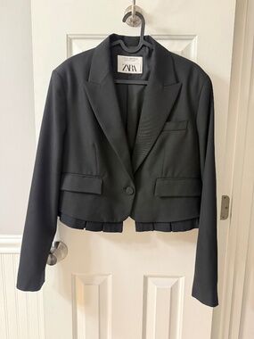 Cropped blazer